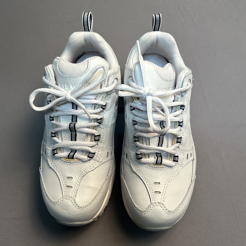 Red Wing Women's Size 6.5‎ Steel Toe Work Wear Slip Resistant White Shoes